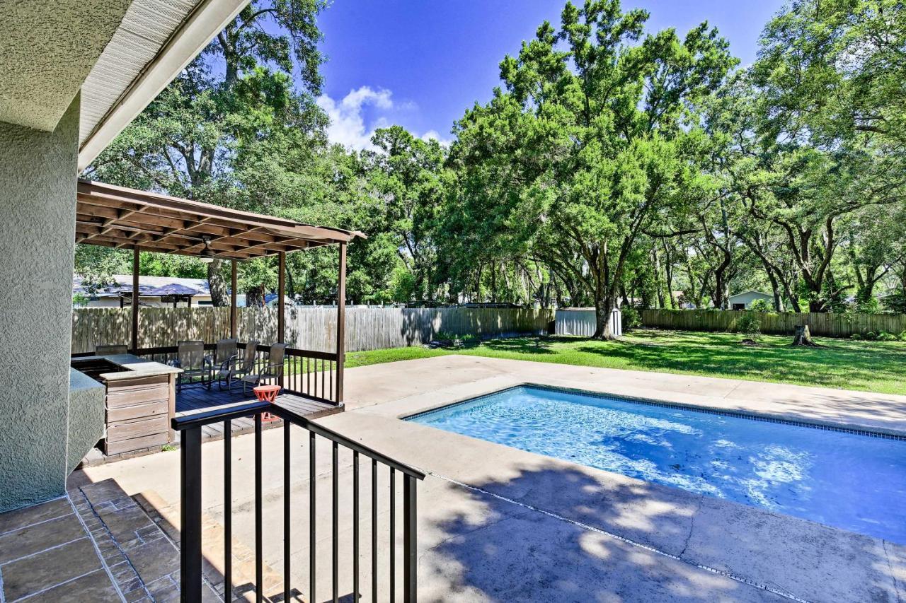فيلا Tampa Oasis With Pool About 7 Mi To Busch Gardens! المظهر الخارجي الصورة